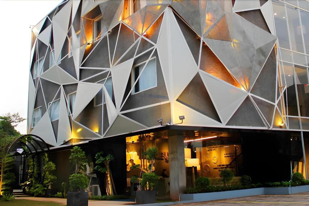 Couleur Hotel Cengkareng Jacarta Exterior foto